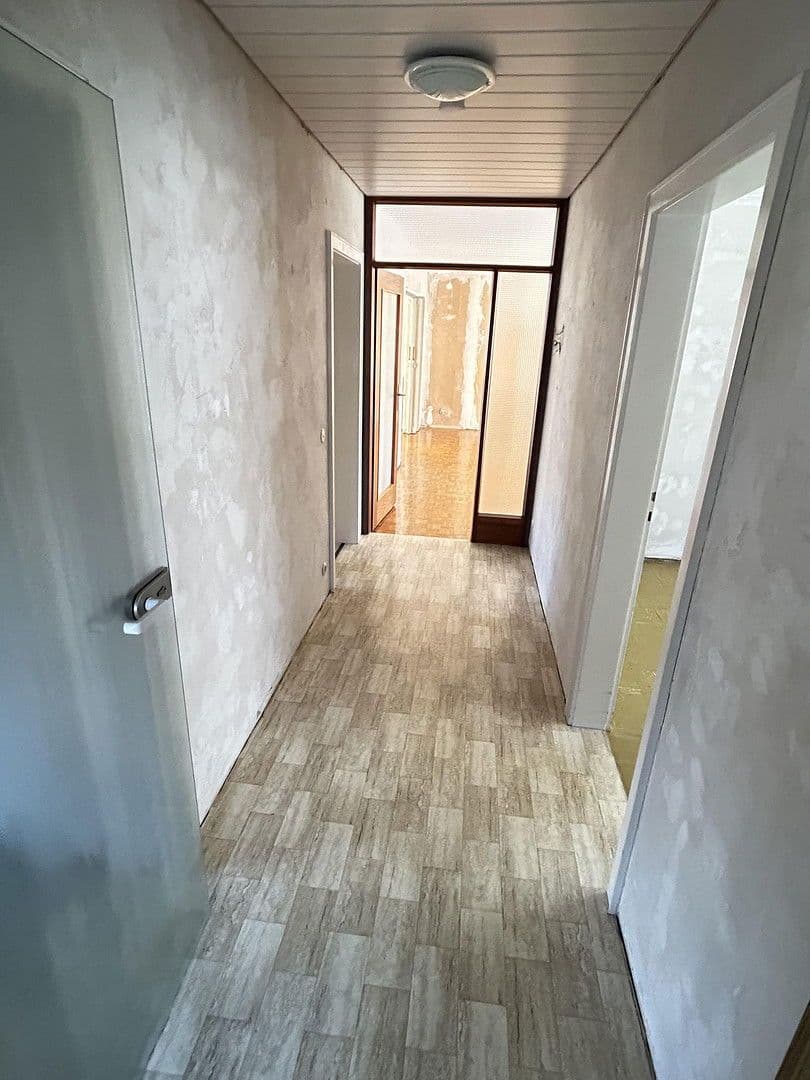 Predaj domu 250 m², pozemek 1.053 m², Ehningen, Bádensko-Wurttembersko Predaj domu 250 m², pozemek 1.053 m², Ehningen, Bádensko-Wurttembersko