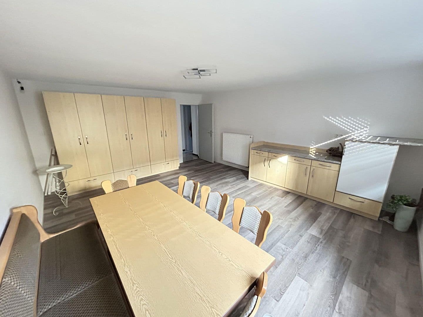 Predaj domu 250 m², pozemek 1.053 m², Ehningen, Bádensko-Wurttembersko Predaj domu 250 m², pozemek 1.053 m², Ehningen, Bádensko-Wurttembersko