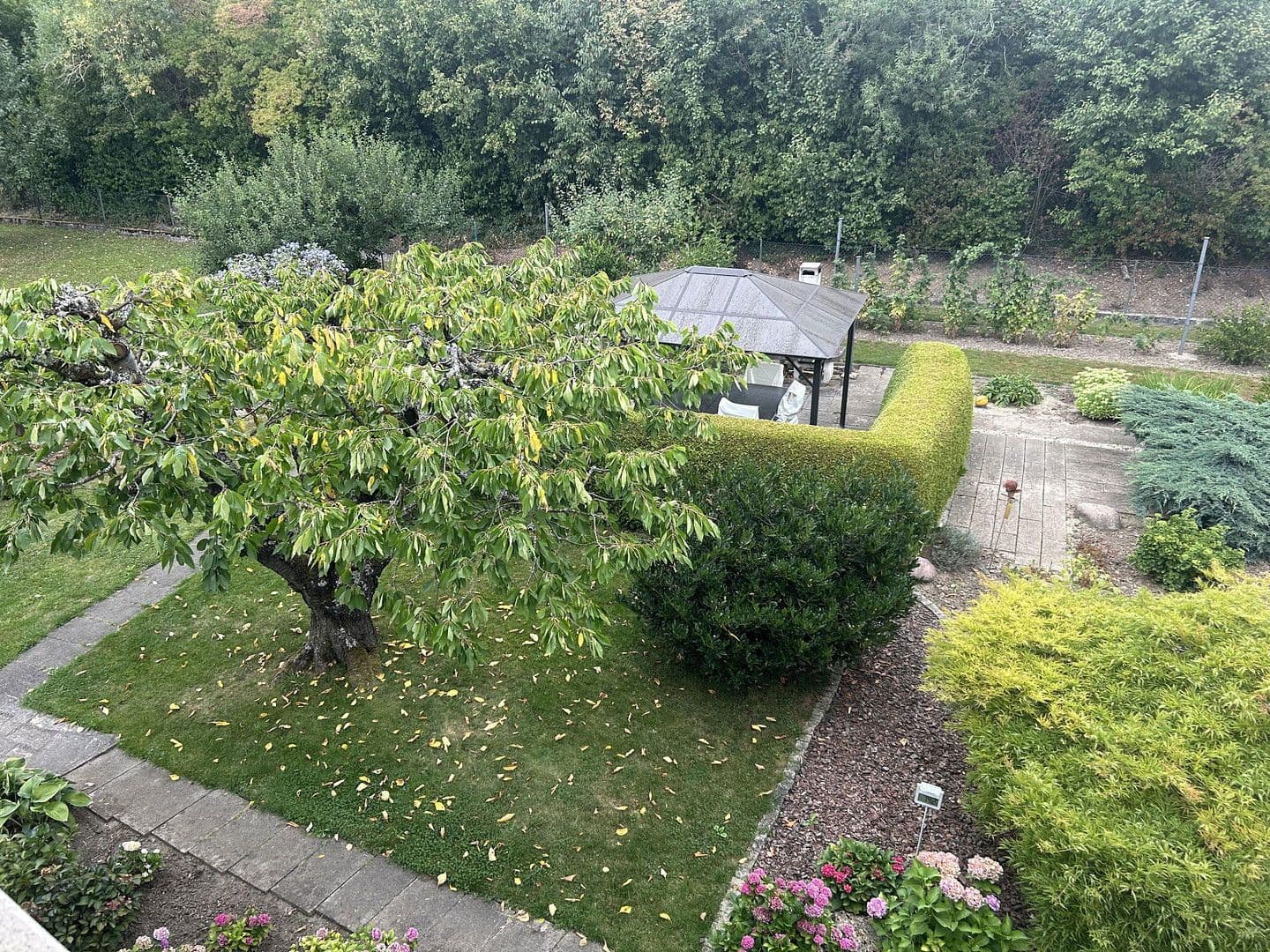 Predaj domu 250 m², pozemek 1.053 m², Ehningen, Bádensko-Wurttembersko Predaj domu 250 m², pozemek 1.053 m², Ehningen, Bádensko-Wurttembersko