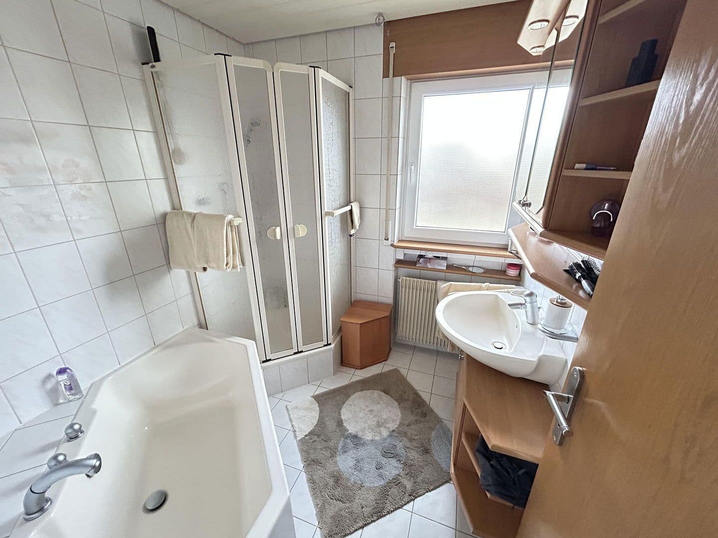 Predaj domu 250 m², pozemek 1.053 m², Ehningen, Bádensko-Wurttembersko Predaj domu 250 m², pozemek 1.053 m², Ehningen, Bádensko-Wurttembersko