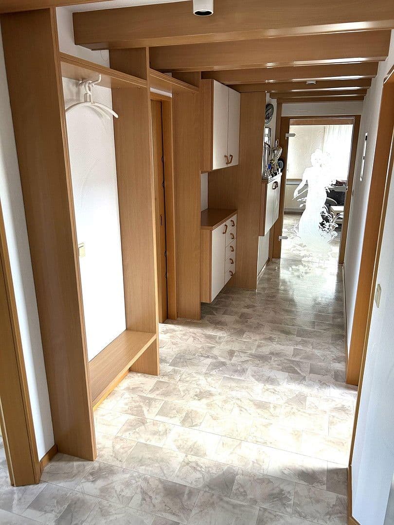 Predaj domu 250 m², pozemek 1.053 m², Ehningen, Bádensko-Wurttembersko Predaj domu 250 m², pozemek 1.053 m², Ehningen, Bádensko-Wurttembersko