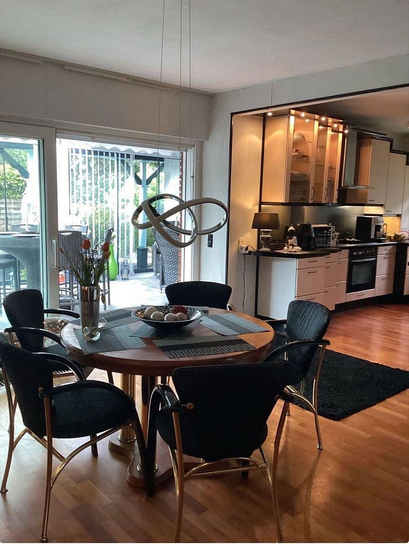 Predaj domu 160 m², pozemek 534 m², Nordhorn, Dolné Sasko Predaj domu 160 m², pozemek 534 m², Nordhorn, Dolné Sasko