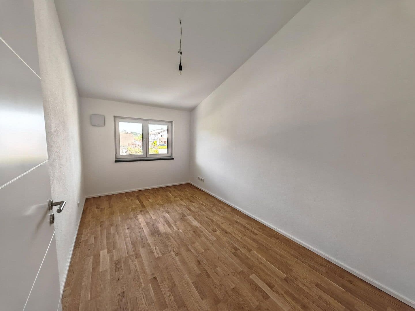 Predaj domu 153 m², pozemek 206 m², Erlenweg, Brunnthal, Bavorsko Predaj domu 153 m², pozemek 206 m², Erlenweg, Brunnthal, Bavorsko