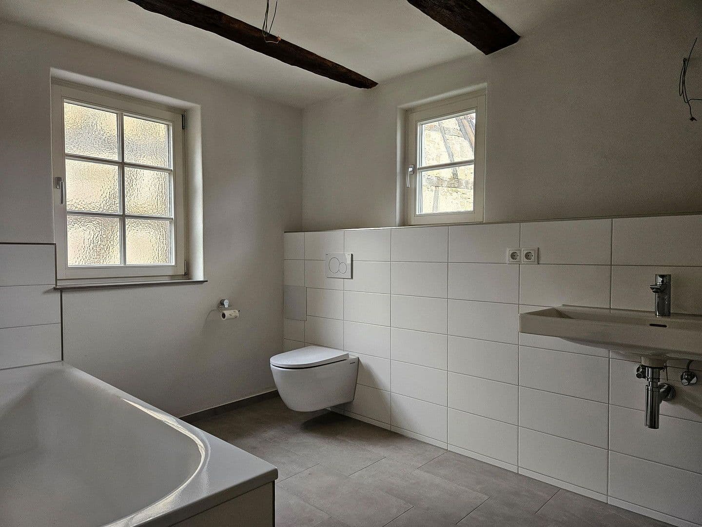 Prenájom bytu 5-izbový 128 m², Mühlacker, Bádensko-Wurttembersko Prenájom bytu 5-izbový 128 m², Mühlacker, Bádensko-Wurttembersko