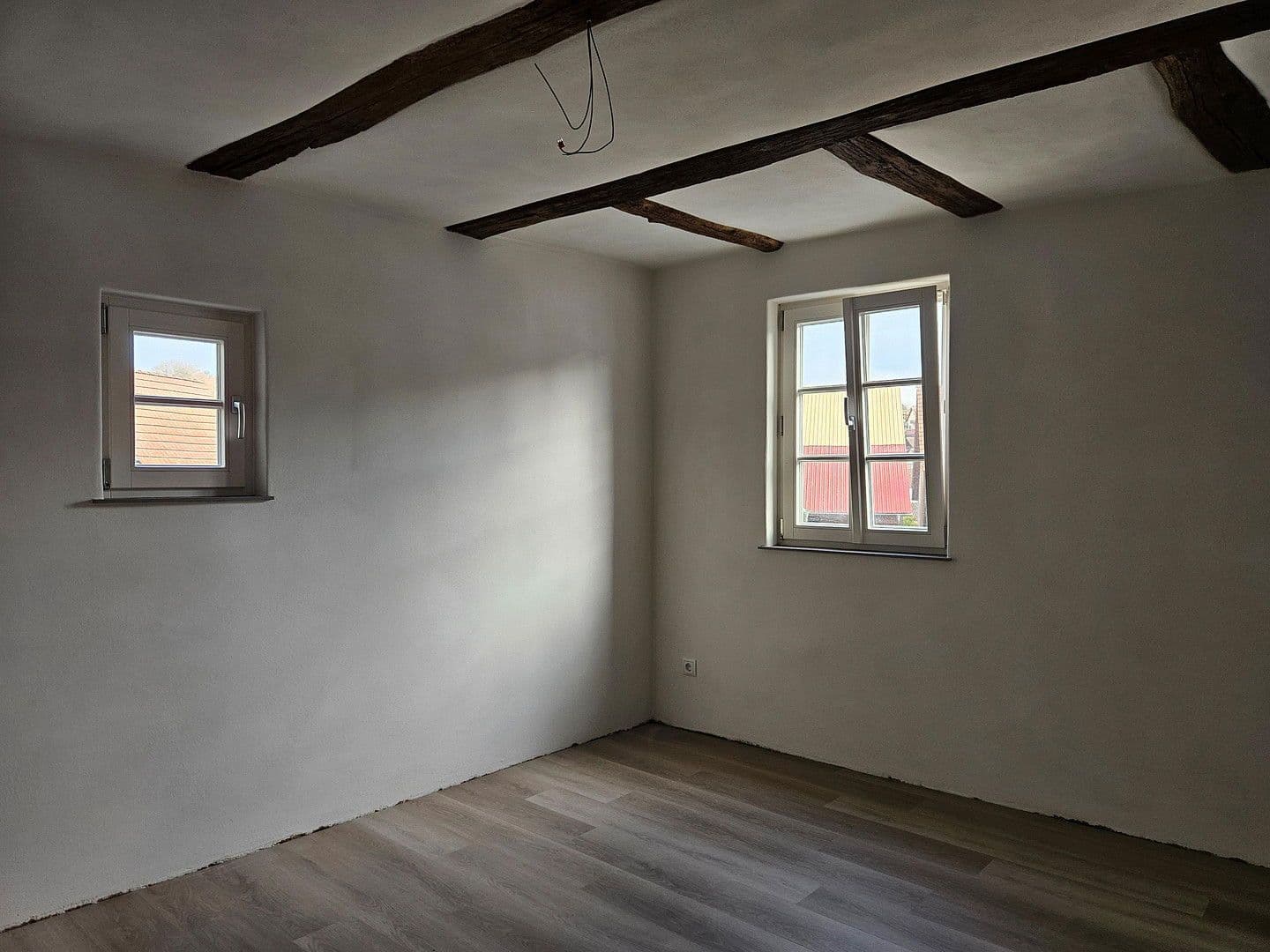 Prenájom bytu 5-izbový 128 m², Mühlacker, Bádensko-Wurttembersko Prenájom bytu 5-izbový 128 m², Mühlacker, Bádensko-Wurttembersko