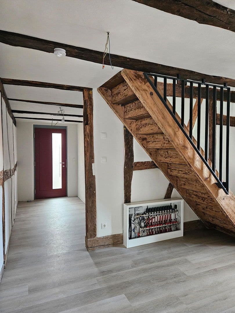 Prenájom bytu 5-izbový 128 m², Mühlacker, Bádensko-Wurttembersko Prenájom bytu 5-izbový 128 m², Mühlacker, Bádensko-Wurttembersko