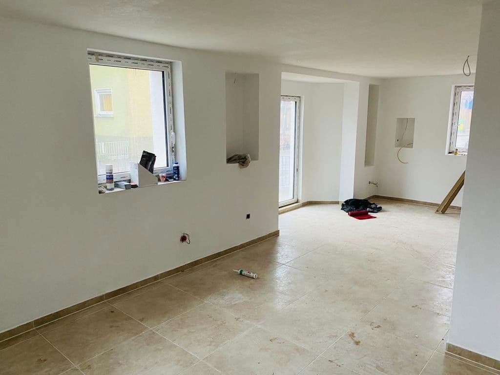 Predaj domu 250 m², pozemek 406 m², Bad Rappenau, Bádensko-Wurttembersko Predaj domu 250 m², pozemek 406 m², Bad Rappenau, Bádensko-Wurttembersko