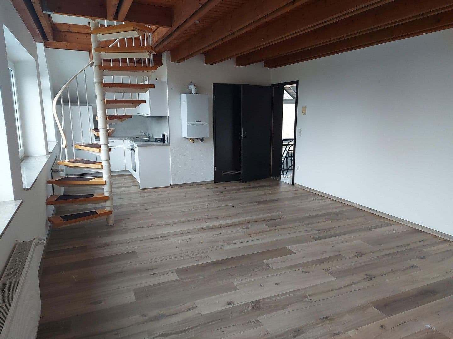 Prenájom bytu 1-izbový 35 m², Köln, Severné Porýnie - Westfálsko Prenájom bytu 1-izbový 35 m², Köln, Severné Porýnie - Westfálsko