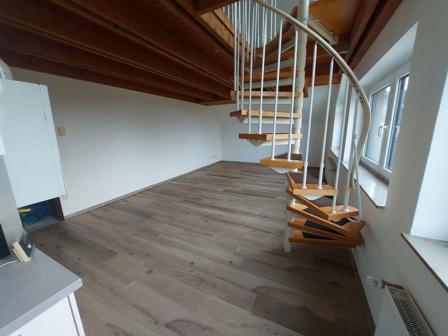 Prenájom bytu 1-izbový 35 m², Köln, Severné Porýnie - Westfálsko Prenájom bytu 1-izbový 35 m², Köln, Severné Porýnie - Westfálsko