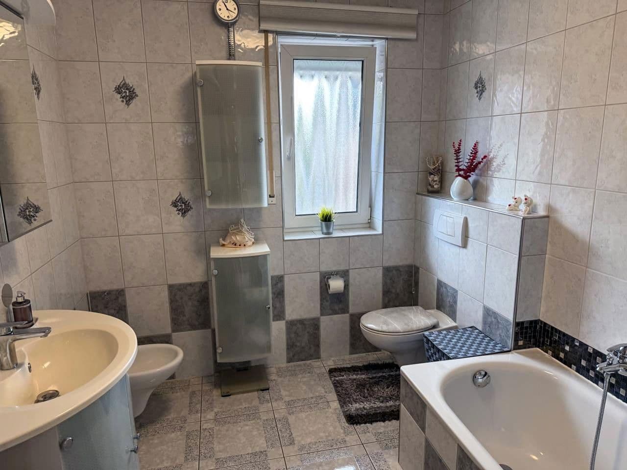 Predaj domu 168 m², pozemek 334 m², Bielefeld, Severné Porýnie - Westfálsko Predaj domu 168 m², pozemek 334 m², Bielefeld, Severné Porýnie - Westfálsko