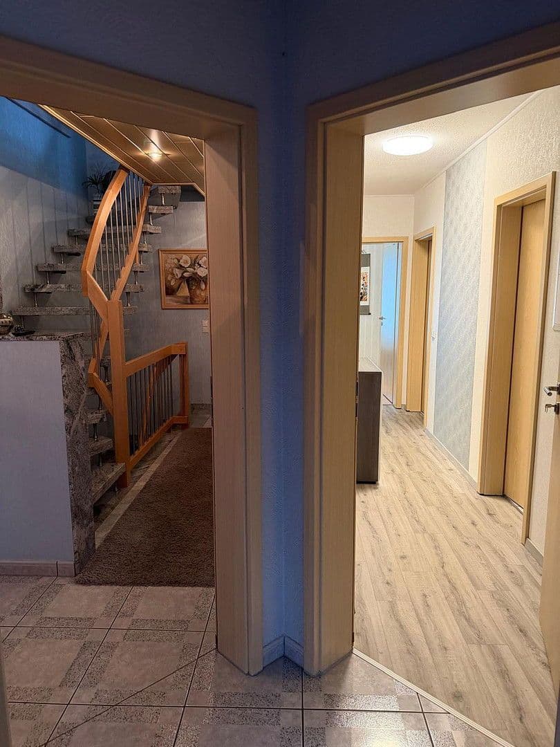 Predaj domu 168 m², pozemek 334 m², Bielefeld, Severné Porýnie - Westfálsko Predaj domu 168 m², pozemek 334 m², Bielefeld, Severné Porýnie - Westfálsko