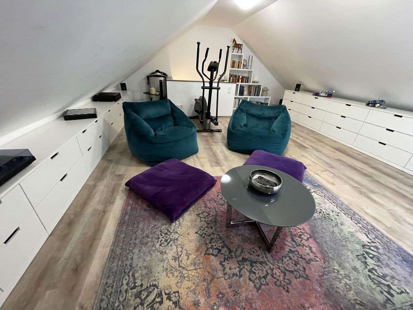 Predaj domu 253 m², pozemek 327 m², Baden-Baden, Bádensko-Wurttembersko Predaj domu 253 m², pozemek 327 m², Baden-Baden, Bádensko-Wurttembersko