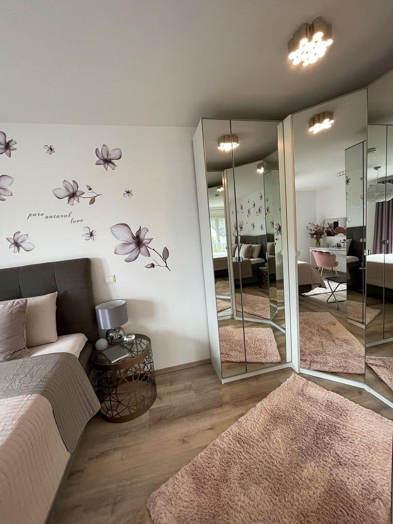 Predaj domu 253 m², pozemek 327 m², Baden-Baden, Bádensko-Wurttembersko Predaj domu 253 m², pozemek 327 m², Baden-Baden, Bádensko-Wurttembersko