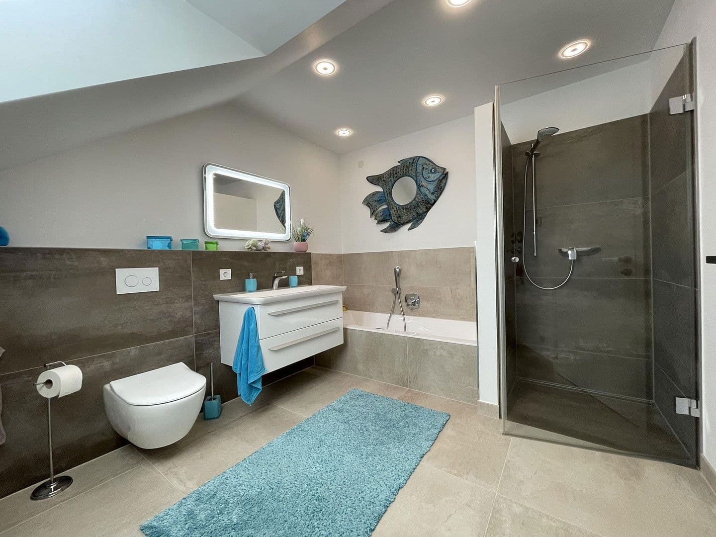 Predaj domu 253 m², pozemek 327 m², Baden-Baden, Bádensko-Wurttembersko Predaj domu 253 m², pozemek 327 m², Baden-Baden, Bádensko-Wurttembersko