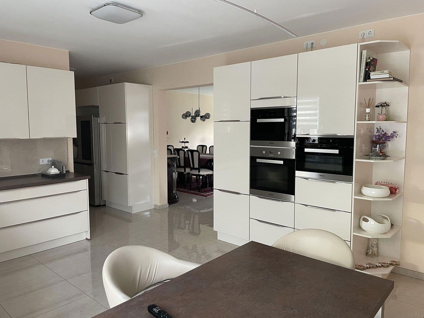 Predaj domu 292 m², pozemek 503 m², Peine, Dolné Sasko Predaj domu 292 m², pozemek 503 m², Peine, Dolné Sasko