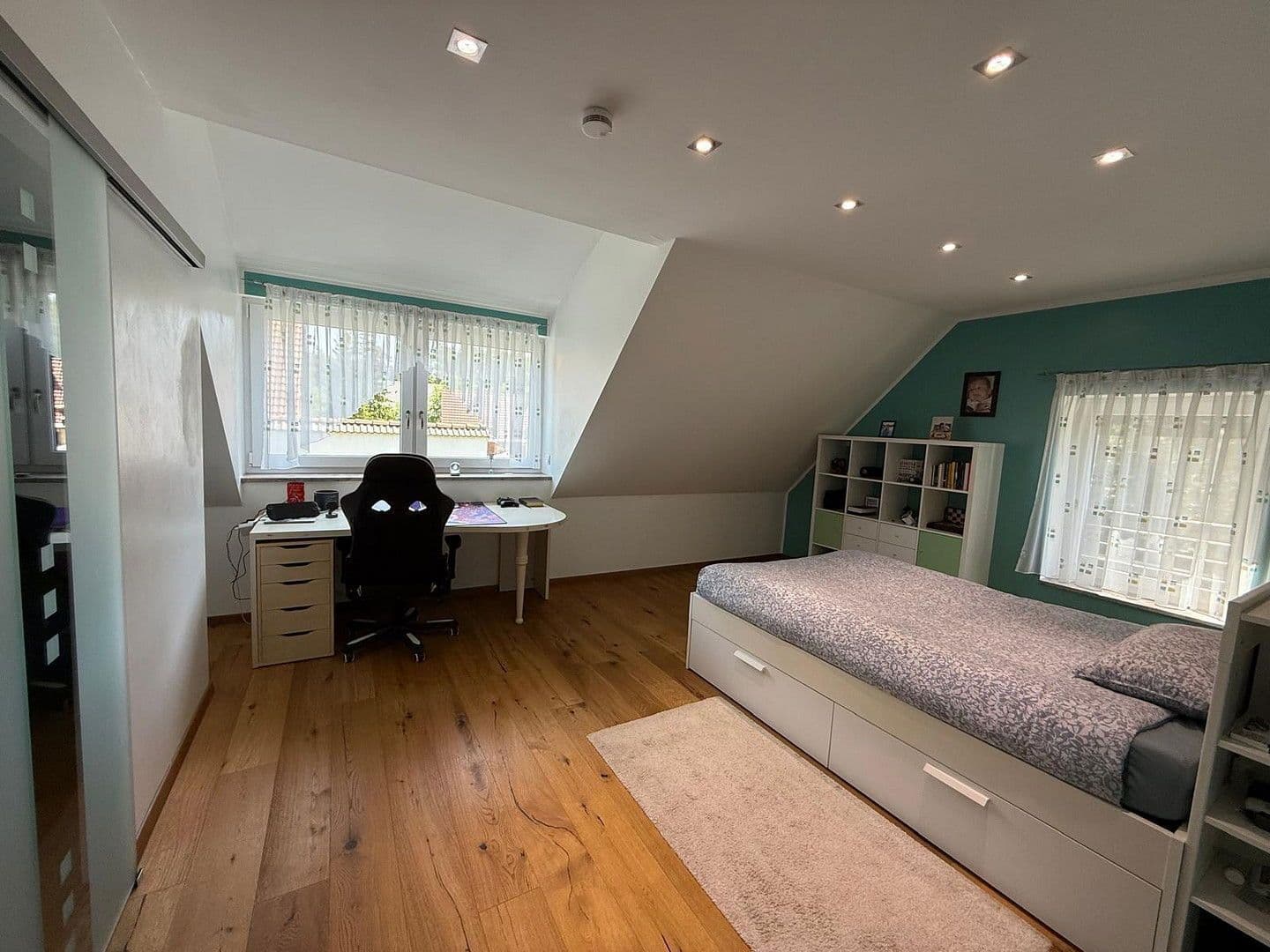 Predaj domu 263 m², pozemek 880 m², Schwabach, Bavorsko Predaj domu 263 m², pozemek 880 m², Schwabach, Bavorsko