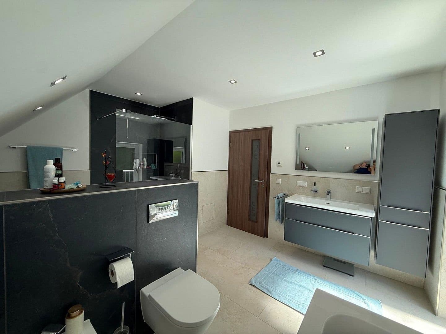 Predaj domu 263 m², pozemek 880 m², Schwabach, Bavorsko Predaj domu 263 m², pozemek 880 m², Schwabach, Bavorsko