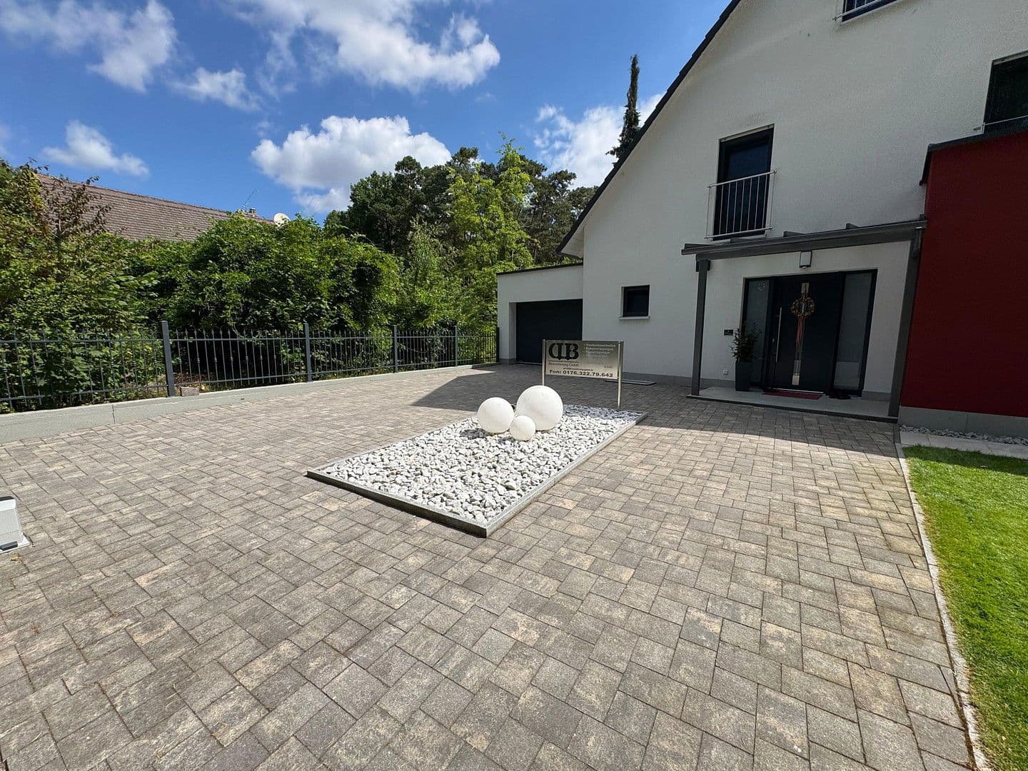 Predaj domu 263 m², pozemek 880 m², Schwabach, Bavorsko Predaj domu 263 m², pozemek 880 m², Schwabach, Bavorsko