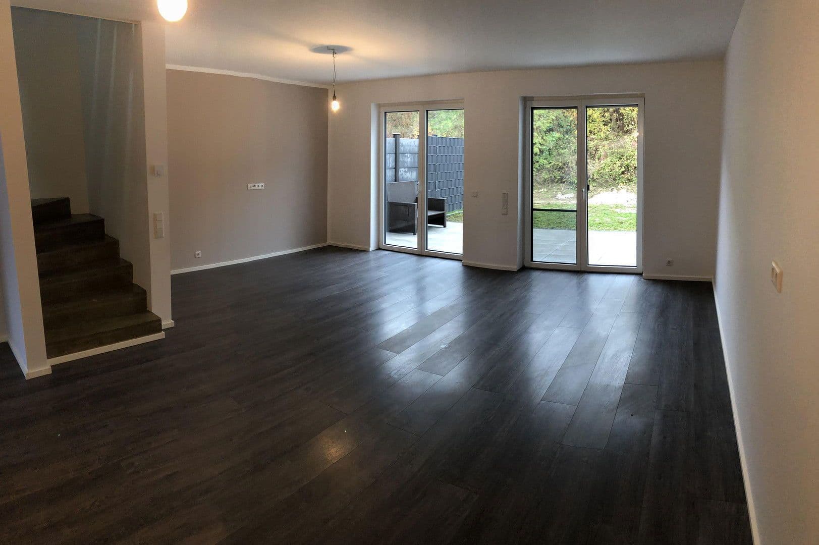 Prenájom domu 145 m², pozemek 142 m², Albert-Schweitzer-Straße 23e, Grünstadt, Porýnie-Falcko Prenájom domu 145 m², pozemek 142 m², Albert-Schweitzer-Straße 23e, Grünstadt, Porýnie-Falcko