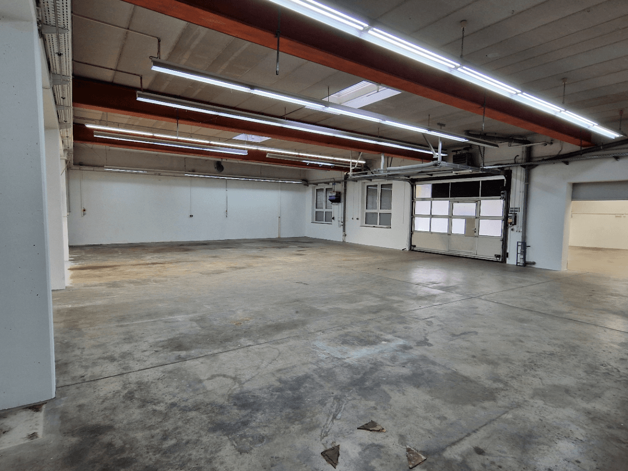 Predaj nebytového priestoru 1.213 m², Schleifweg 1b, Uttenreuth, Bavorsko Predaj nebytového priestoru 1.213 m², Schleifweg 1b, Uttenreuth, Bavorsko