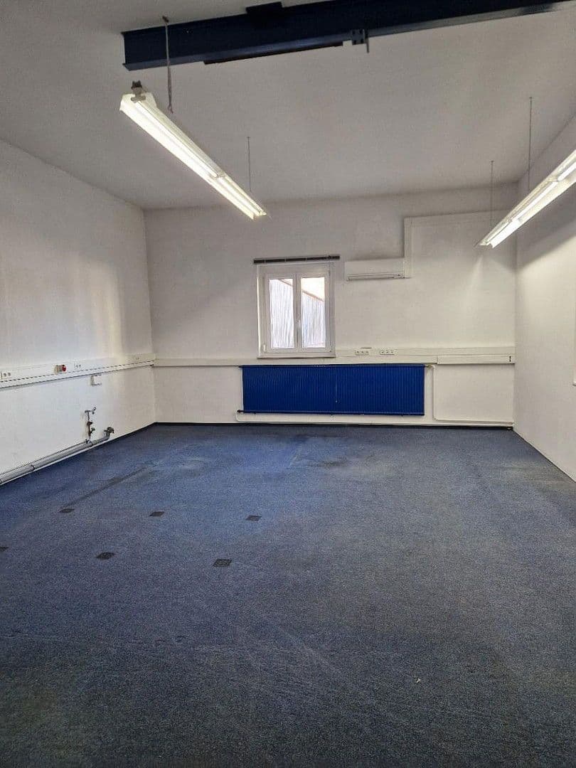 Predaj nebytového priestoru 1.213 m², Schleifweg 1b, Uttenreuth, Bavorsko Predaj nebytového priestoru 1.213 m², Schleifweg 1b, Uttenreuth, Bavorsko