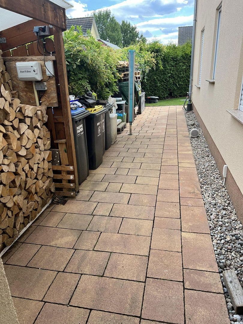 Predaj domu 140 m², pozemek 433 m², Hohen Neuendorf, Brandenbursko Predaj domu 140 m², pozemek 433 m², Hohen Neuendorf, Brandenbursko