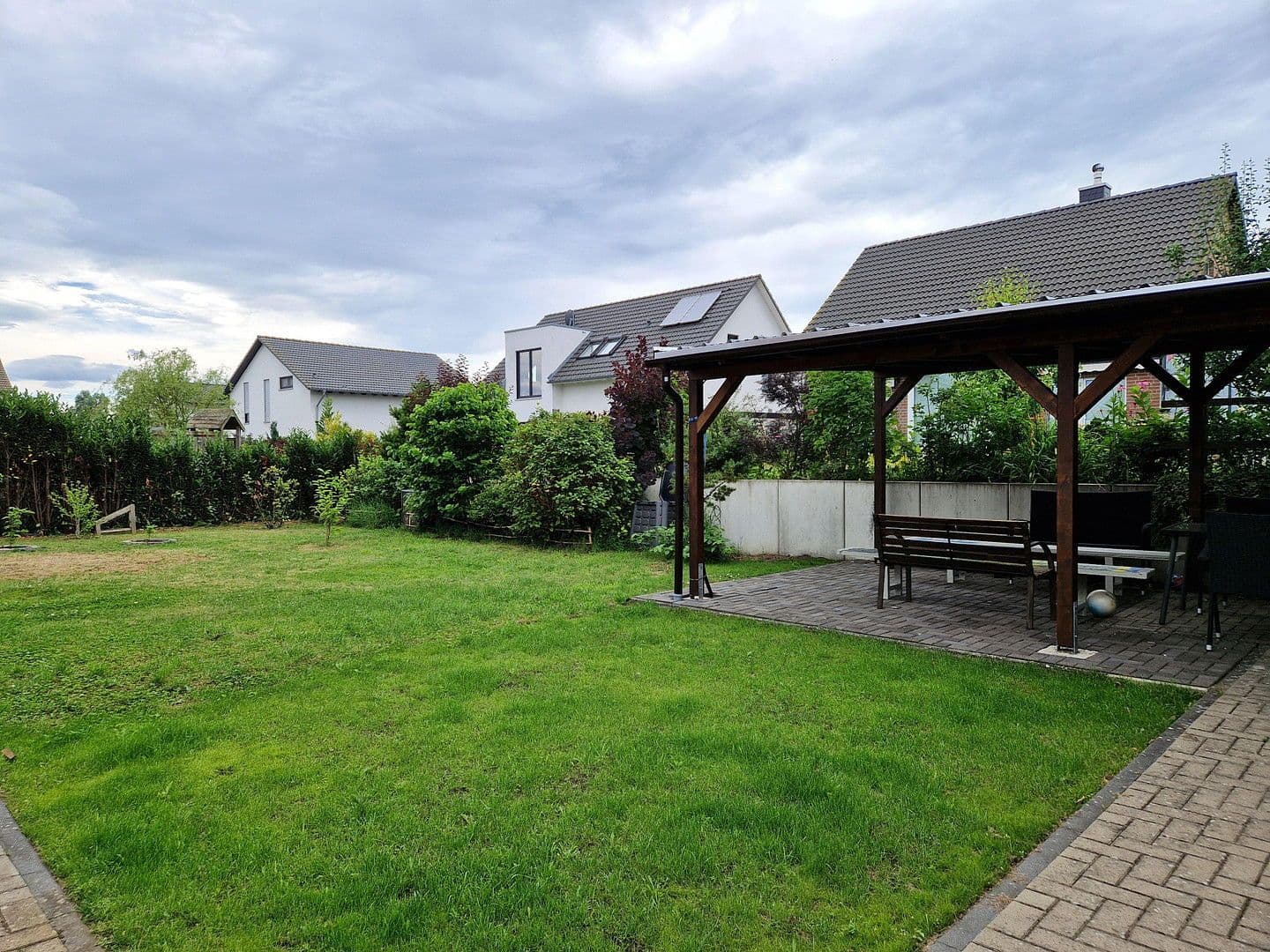 Prenájom domu 165 m², pozemek 536 m², Am Schilfgraben 27, Lehre, Dolné Sasko Prenájom domu 165 m², pozemek 536 m², Am Schilfgraben 27, Lehre, Dolné Sasko