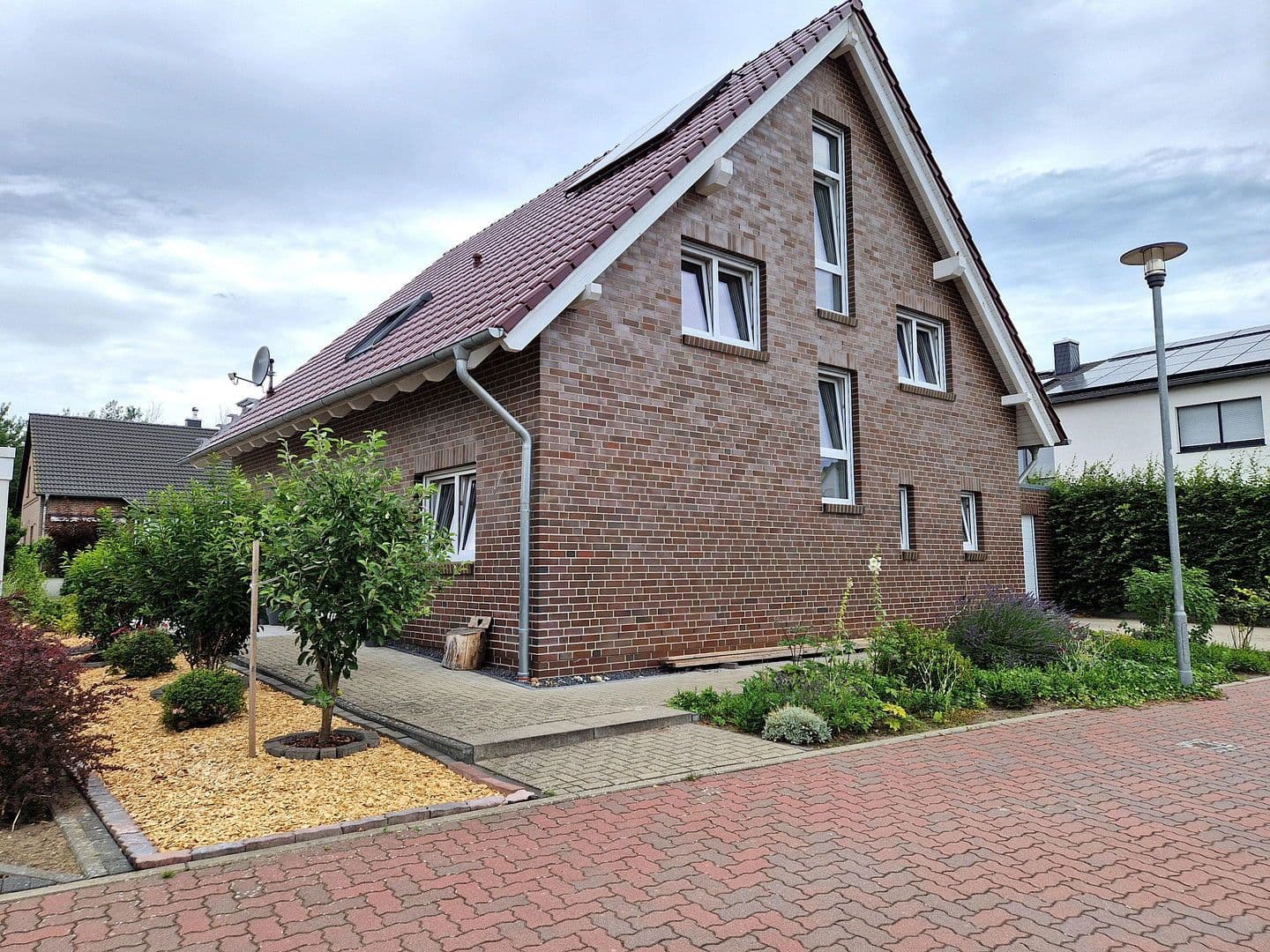 Prenájom domu 165 m², pozemek 536 m², Am Schilfgraben 27, Lehre, Dolné Sasko Prenájom domu 165 m², pozemek 536 m², Am Schilfgraben 27, Lehre, Dolné Sasko