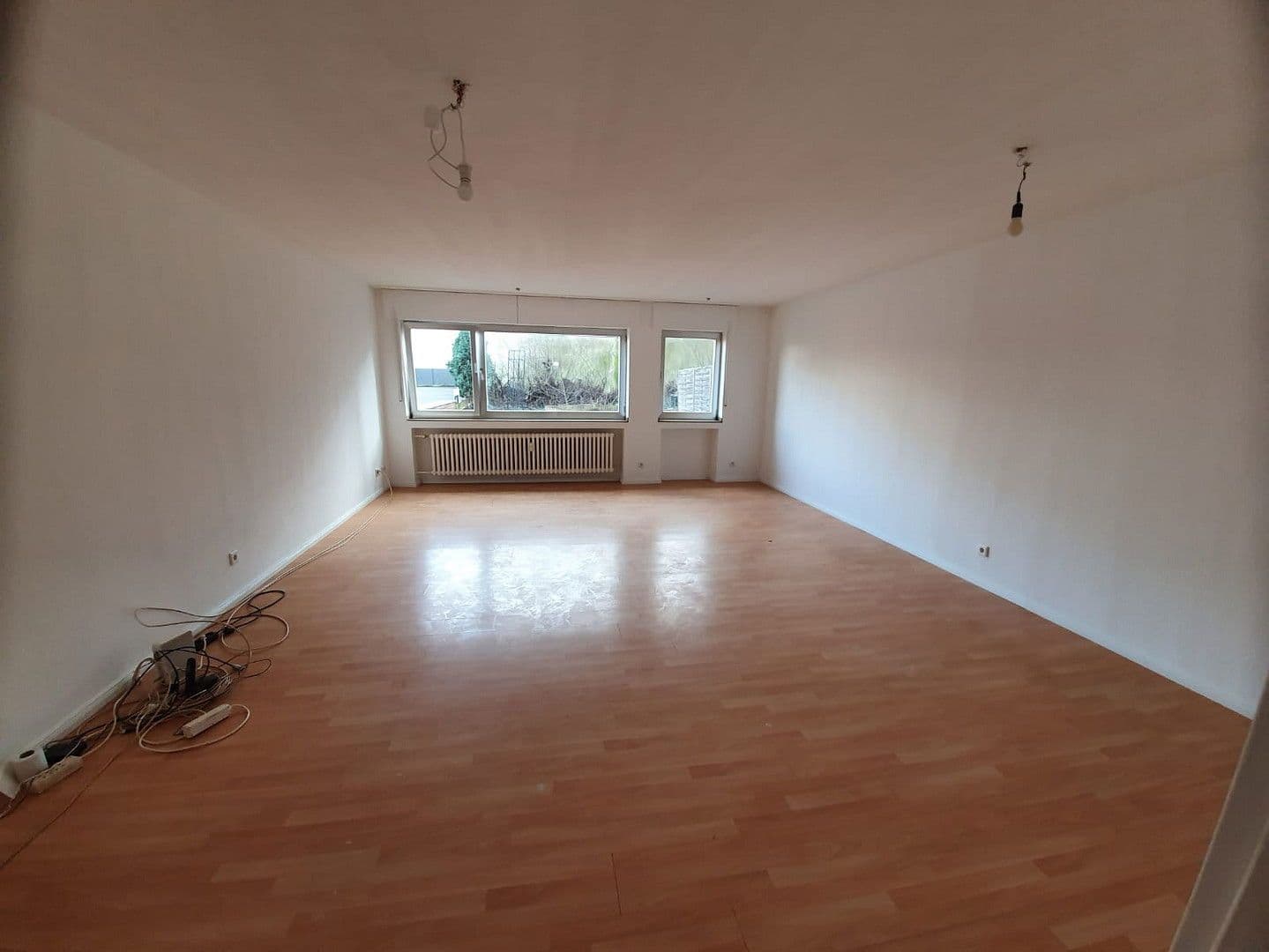 Prenájom bytu 2-izbový 92 m², Rheinstr. 16, Krefeld, Severné Porýnie - Westfálsko Prenájom bytu 2-izbový 92 m², Rheinstr. 16, Krefeld, Severné Porýnie - Westfálsko
