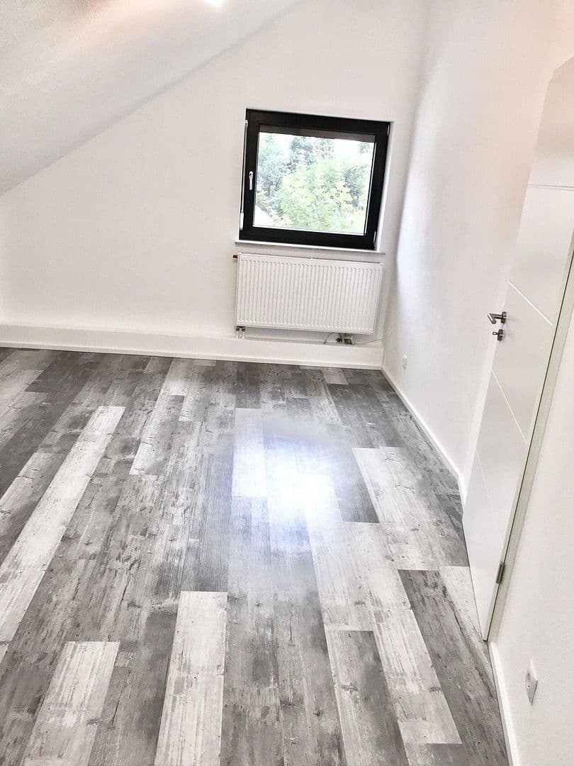 Prenájom bytu 3-izbový 60 m², Albstadt, Bádensko-Wurttembersko Prenájom bytu 3-izbový 60 m², Albstadt, Bádensko-Wurttembersko