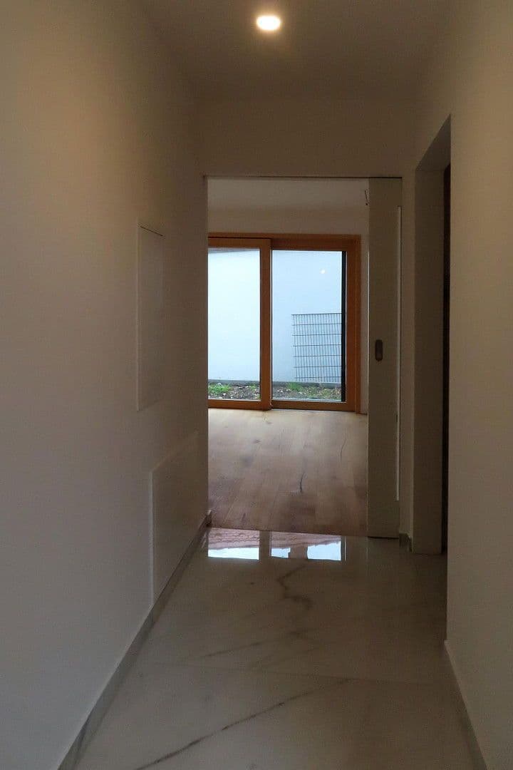 Predaj domu 133 m², pozemek 382 m², München, Bavorsko Predaj domu 133 m², pozemek 382 m², München, Bavorsko