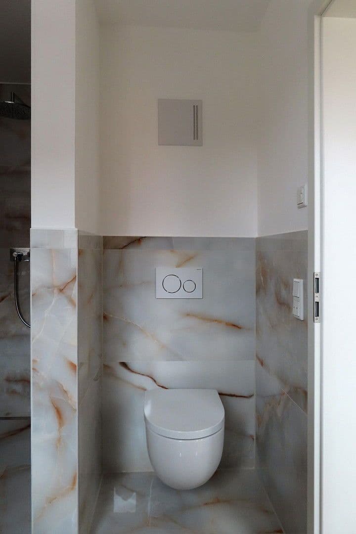 Predaj domu 133 m², pozemek 382 m², München, Bavorsko Predaj domu 133 m², pozemek 382 m², München, Bavorsko