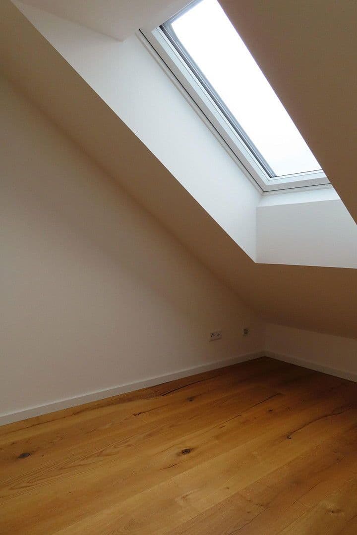 Predaj domu 133 m², pozemek 382 m², München, Bavorsko Predaj domu 133 m², pozemek 382 m², München, Bavorsko