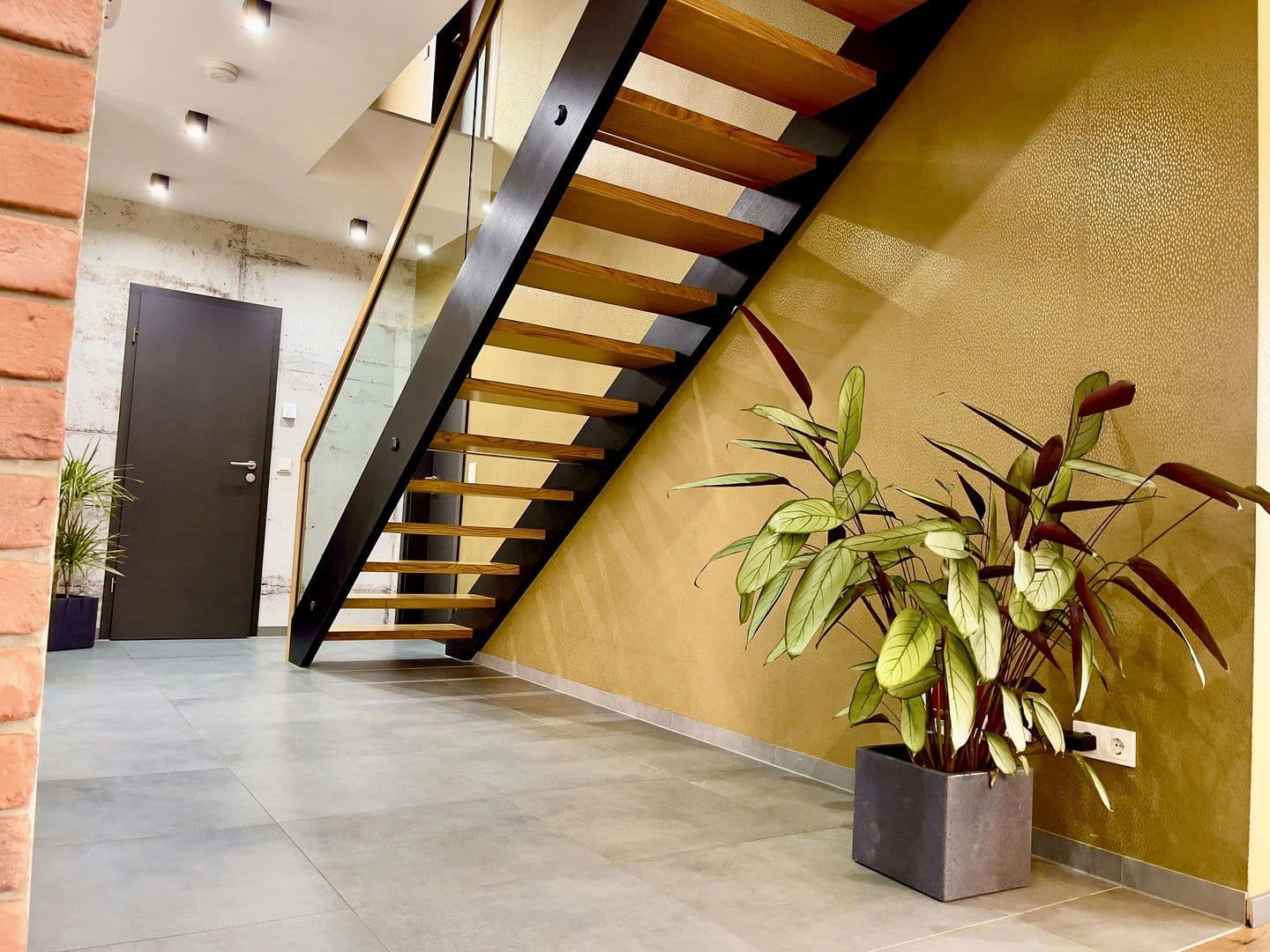 Predaj domu 163 m², pozemek 485 m², Waldshut-Tiengen, Bádensko-Wurttembersko Predaj domu 163 m², pozemek 485 m², Waldshut-Tiengen, Bádensko-Wurttembersko