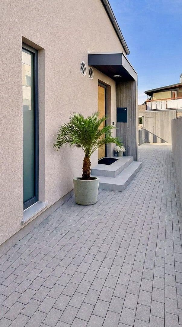 Predaj domu 163 m², pozemek 485 m², Waldshut-Tiengen, Bádensko-Wurttembersko Predaj domu 163 m², pozemek 485 m², Waldshut-Tiengen, Bádensko-Wurttembersko