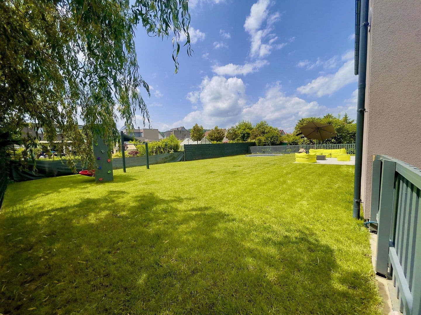 Predaj domu 163 m², pozemek 485 m², Waldshut-Tiengen, Bádensko-Wurttembersko Predaj domu 163 m², pozemek 485 m², Waldshut-Tiengen, Bádensko-Wurttembersko