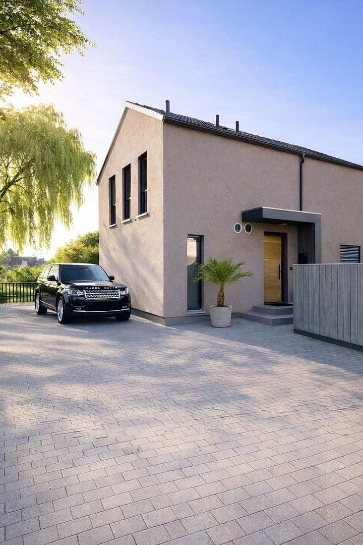 Predaj domu 163 m², pozemek 485 m², Waldshut-Tiengen, Bádensko-Wurttembersko Predaj domu 163 m², pozemek 485 m², Waldshut-Tiengen, Bádensko-Wurttembersko