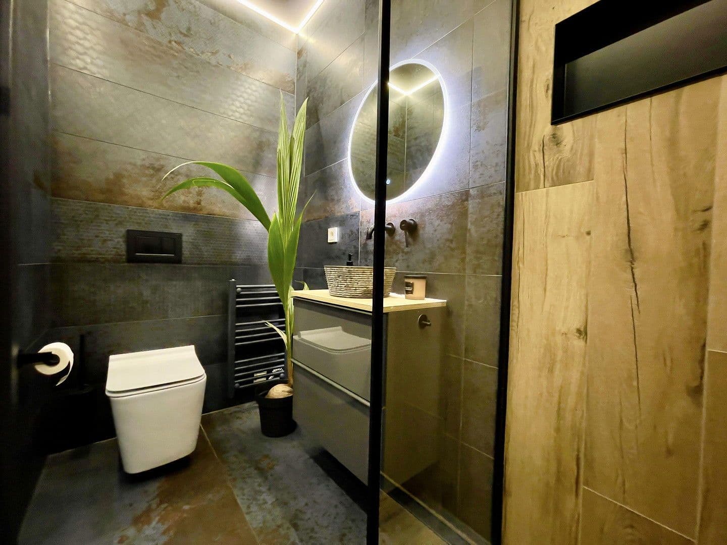 Predaj domu 163 m², pozemek 485 m², Waldshut-Tiengen, Bádensko-Wurttembersko Predaj domu 163 m², pozemek 485 m², Waldshut-Tiengen, Bádensko-Wurttembersko