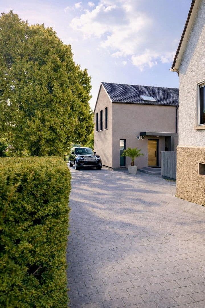 Predaj domu 163 m², pozemek 485 m², Waldshut-Tiengen, Bádensko-Wurttembersko Predaj domu 163 m², pozemek 485 m², Waldshut-Tiengen, Bádensko-Wurttembersko