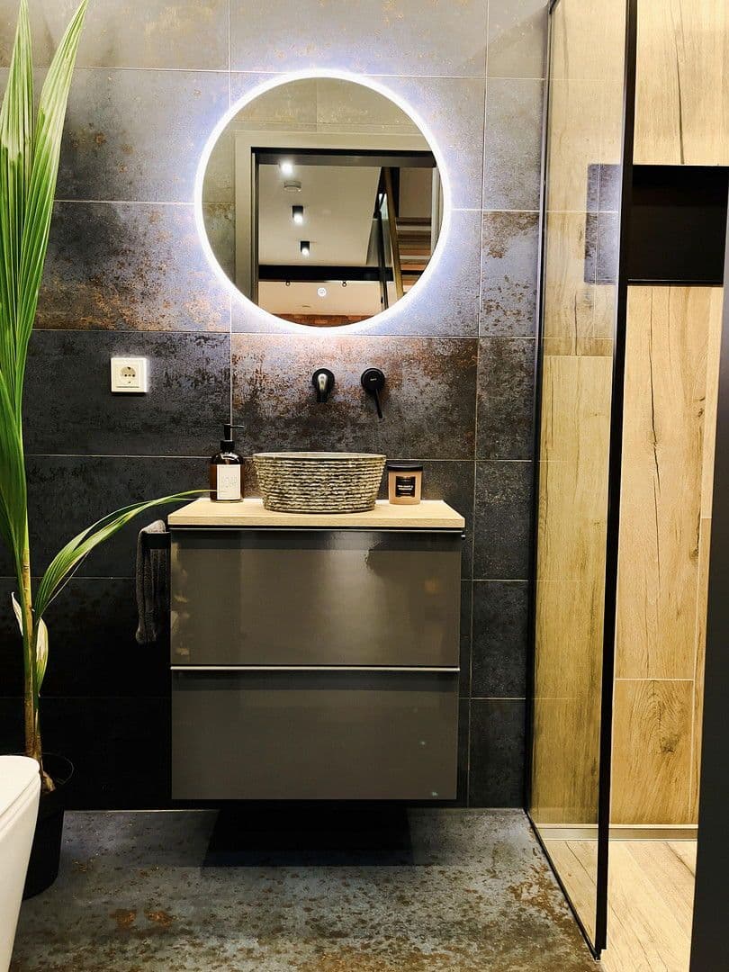 Predaj domu 163 m², pozemek 485 m², Waldshut-Tiengen, Bádensko-Wurttembersko Predaj domu 163 m², pozemek 485 m², Waldshut-Tiengen, Bádensko-Wurttembersko