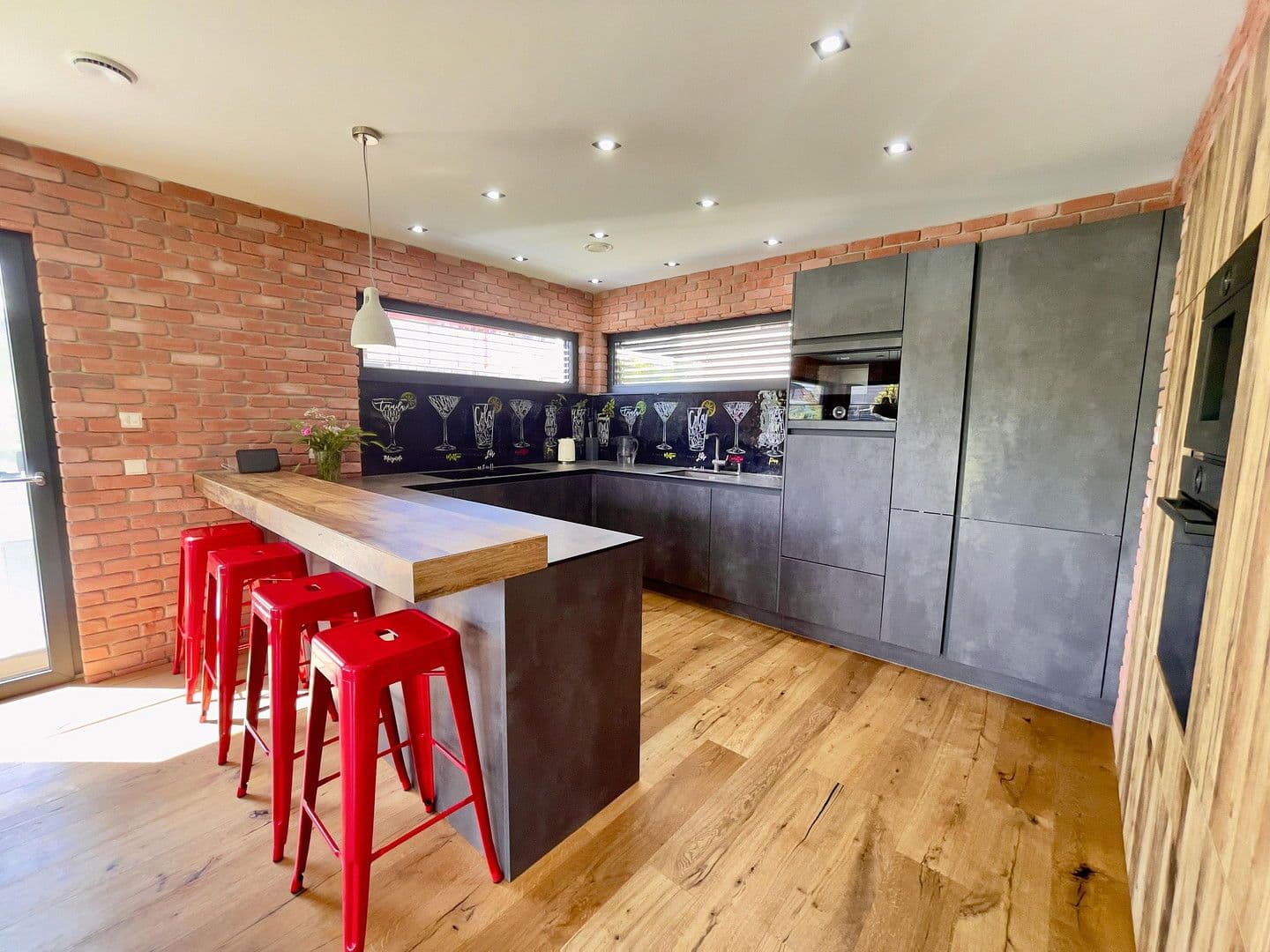 Predaj domu 163 m², pozemek 485 m², Waldshut-Tiengen, Bádensko-Wurttembersko Predaj domu 163 m², pozemek 485 m², Waldshut-Tiengen, Bádensko-Wurttembersko