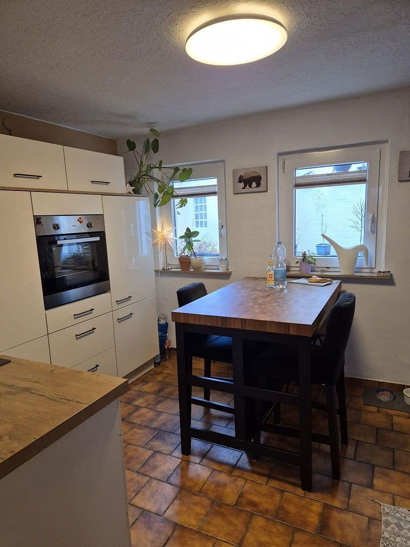 Prenájom domu 75 m², pozemek 110 m², Frechen, Severné Porýnie - Westfálsko Prenájom domu 75 m², pozemek 110 m², Frechen, Severné Porýnie - Westfálsko