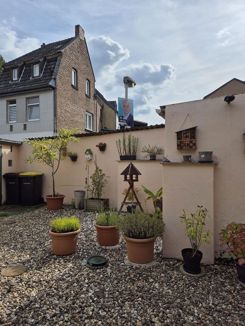 Prenájom domu 75 m², pozemek 110 m², Frechen, Severné Porýnie - Westfálsko Prenájom domu 75 m², pozemek 110 m², Frechen, Severné Porýnie - Westfálsko