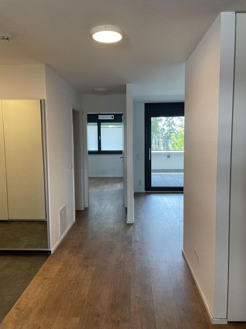 Prenájom bytu 3-izbový 89 m², Stuttgart, Bádensko-Wurttembersko Prenájom bytu 3-izbový 89 m², Stuttgart, Bádensko-Wurttembersko