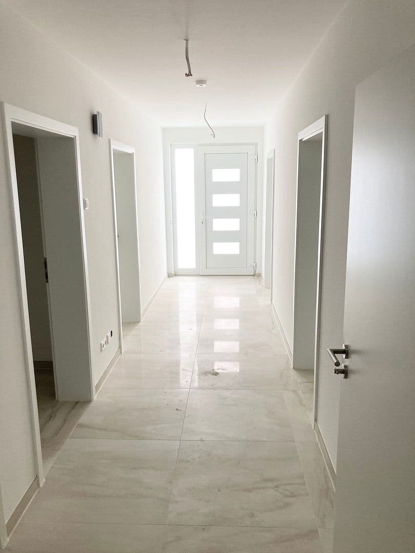 Prenájom bytu 3-izbový 85 m², Biedenkopf, Hesensko Prenájom bytu 3-izbový 85 m², Biedenkopf, Hesensko