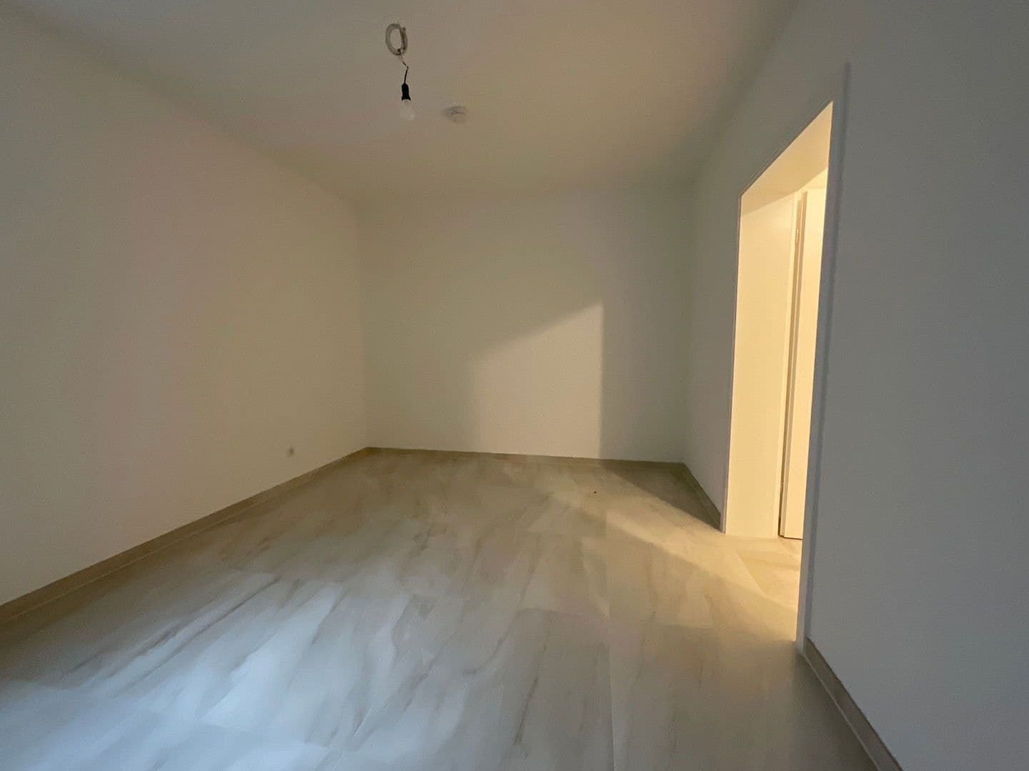 Prenájom bytu 3-izbový 85 m², Biedenkopf, Hesensko Prenájom bytu 3-izbový 85 m², Biedenkopf, Hesensko