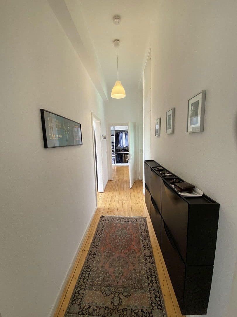 Prenájom bytu 2-izbový 87 m², Petersbergstraße 88, Köln, Severné Porýnie - Westfálsko Prenájom bytu 2-izbový 87 m², Petersbergstraße 88, Köln, Severné Porýnie - Westfálsko