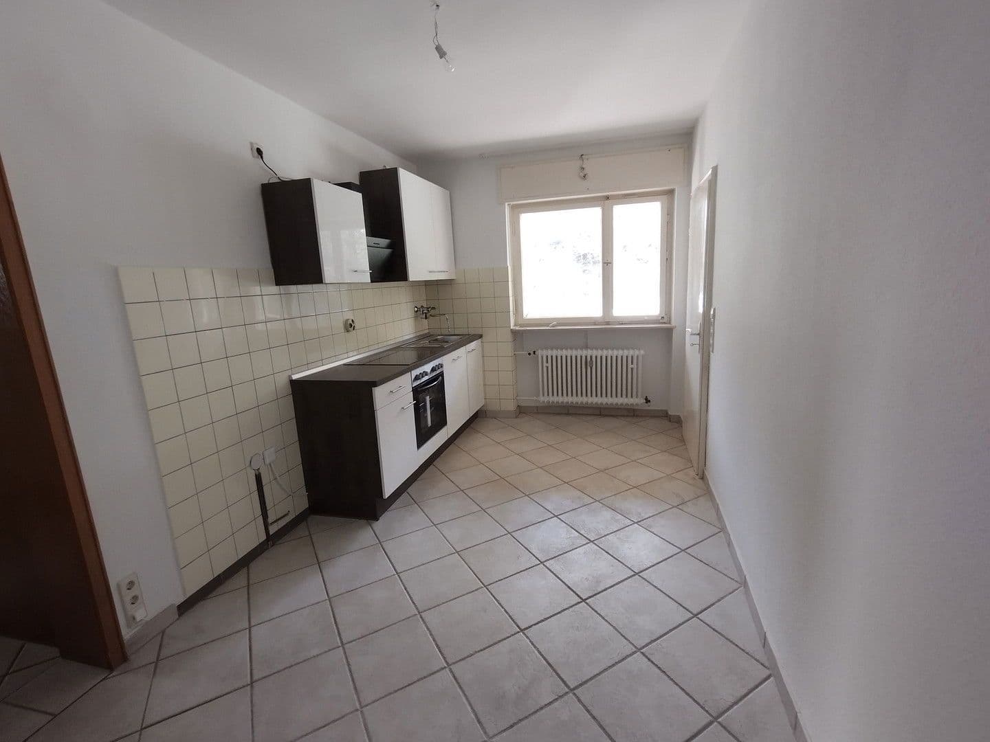 Prenájom bytu 3-izbový 119 m², Schwimmbadstraße 7, Bad Herrenalb, Bádensko-Wurttembersko Prenájom bytu 3-izbový 119 m², Schwimmbadstraße 7, Bad Herrenalb, Bádensko-Wurttembersko