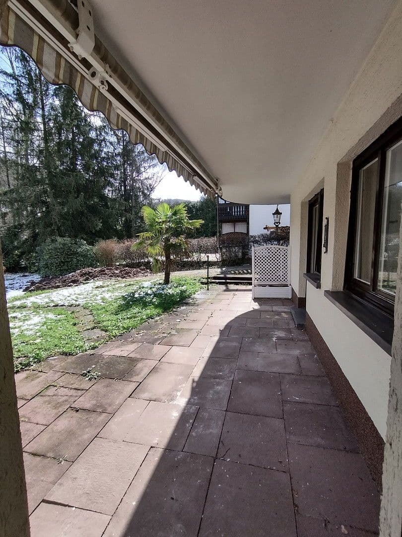 Prenájom bytu 3-izbový 119 m², Schwimmbadstraße 7, Bad Herrenalb, Bádensko-Wurttembersko Prenájom bytu 3-izbový 119 m², Schwimmbadstraße 7, Bad Herrenalb, Bádensko-Wurttembersko