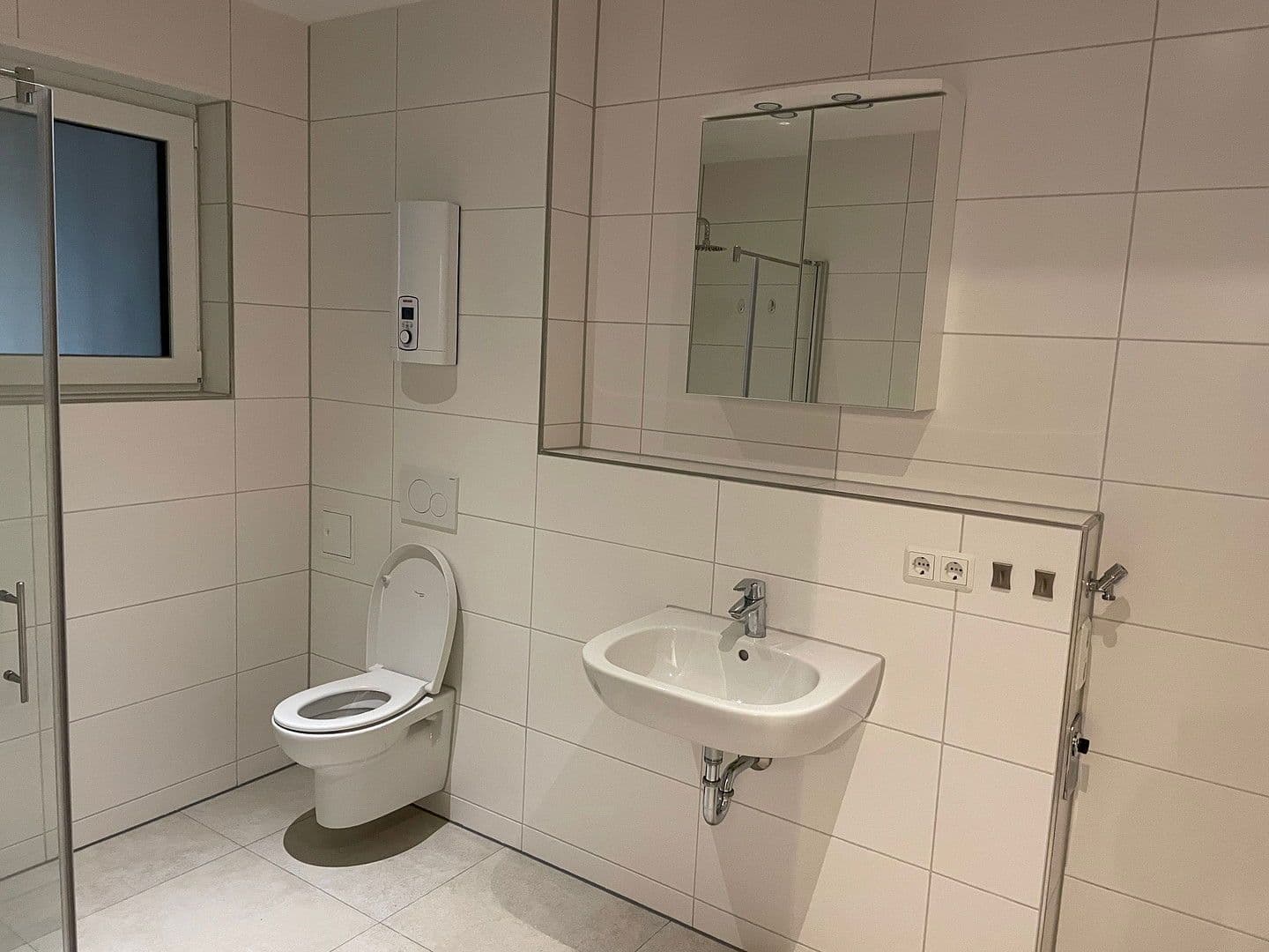 Prenájom bytu 2-izbový 65 m², Rauenberg, Bádensko-Wurttembersko Prenájom bytu 2-izbový 65 m², Rauenberg, Bádensko-Wurttembersko